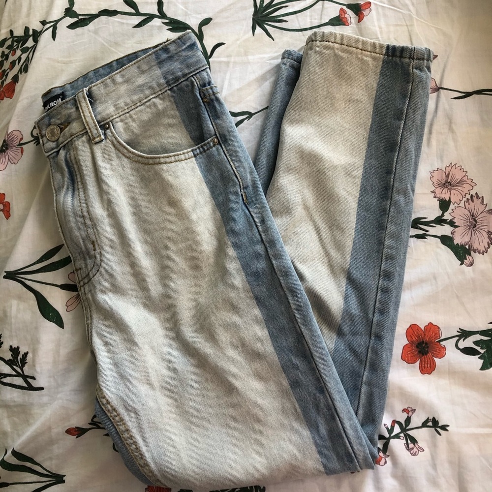 Two Tone Jeans - Picture 4 of 4